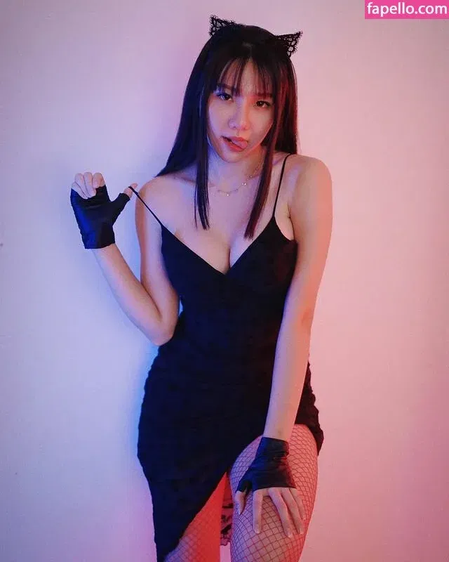 Jenadammaya Onlyfans Photo Gallery 