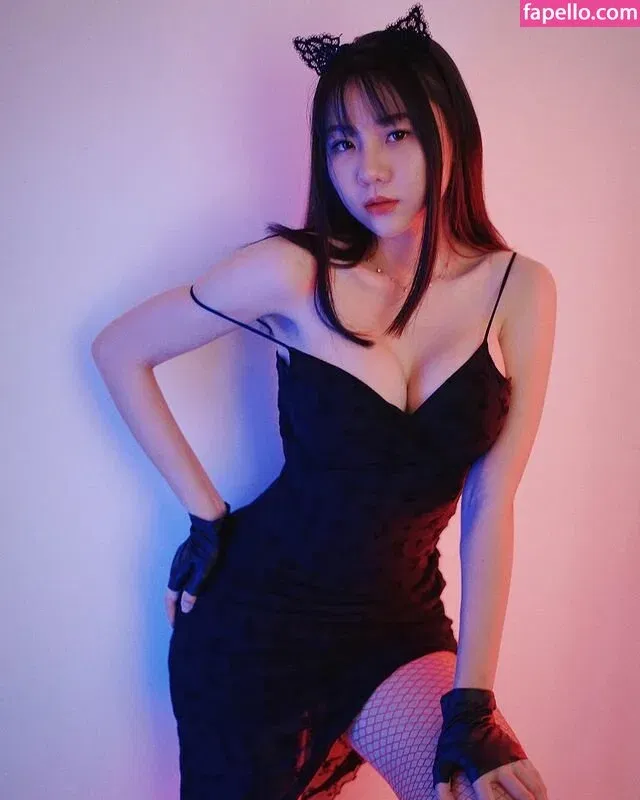 Jenadammaya Onlyfans Photo Gallery 