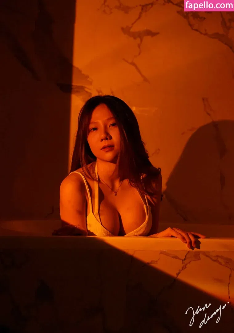 Jenadammaya Onlyfans Photo Gallery 