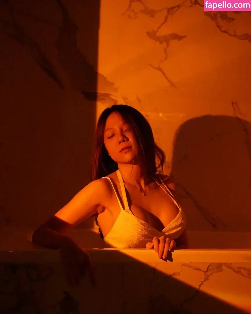 Jenadammaya Onlyfans Photo Gallery 