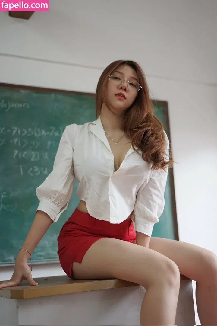 Jenadammaya Onlyfans Photo Gallery 