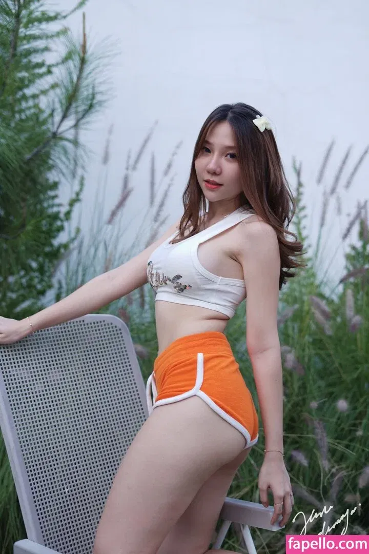 Jenadammaya Onlyfans Photo Gallery 