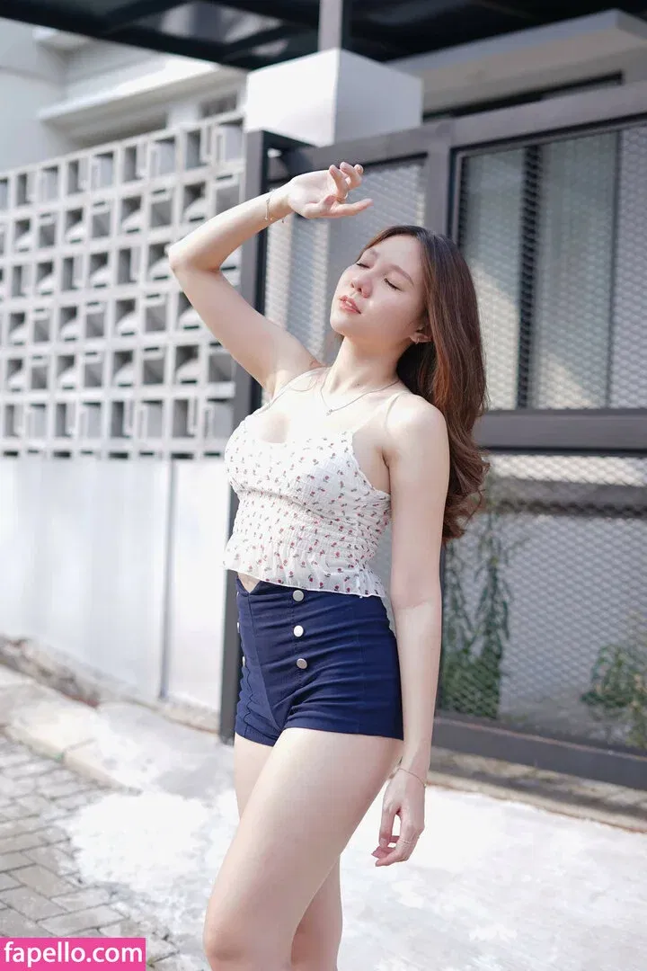 Jenadammaya Onlyfans Photo Gallery 