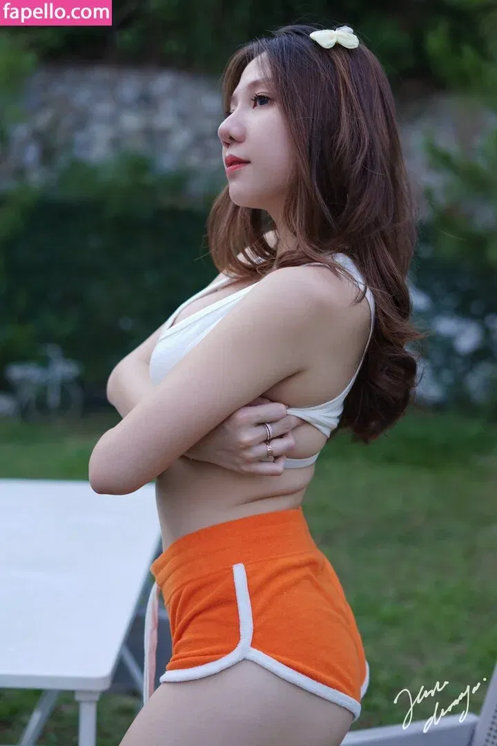 Jenadammaya Onlyfans Photo Gallery 