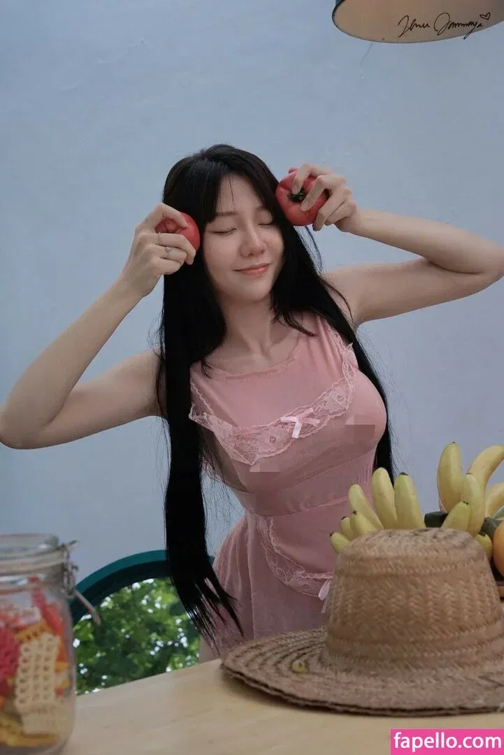 Jenadammaya Onlyfans Photo Gallery 