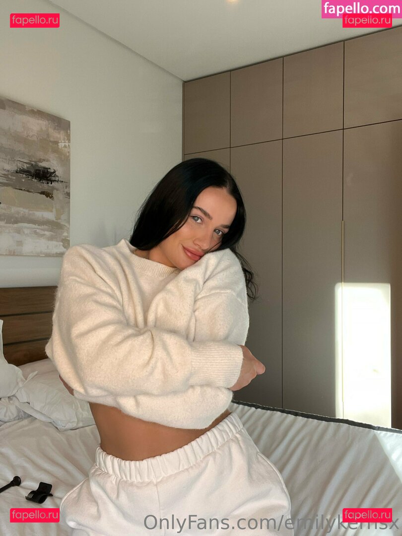 emily.kerns / emilykernsx Onlyfans Photo Gallery 
