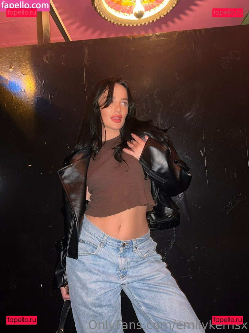 emily.kerns / emilykernsx Onlyfans Photo Gallery 