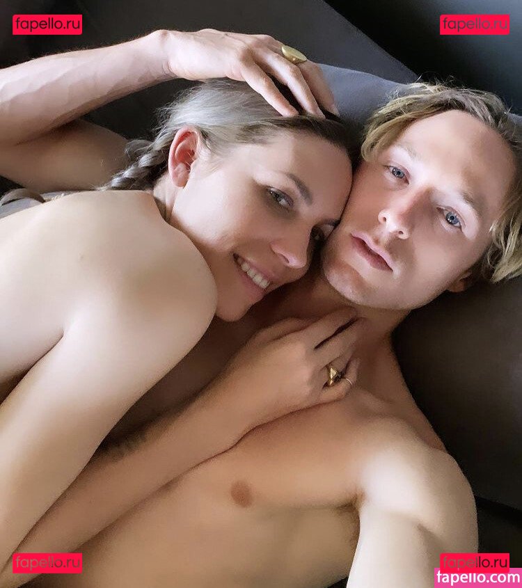 Skylar Grey / skylargrey / skylargreyxo Onlyfans Photo Gallery 