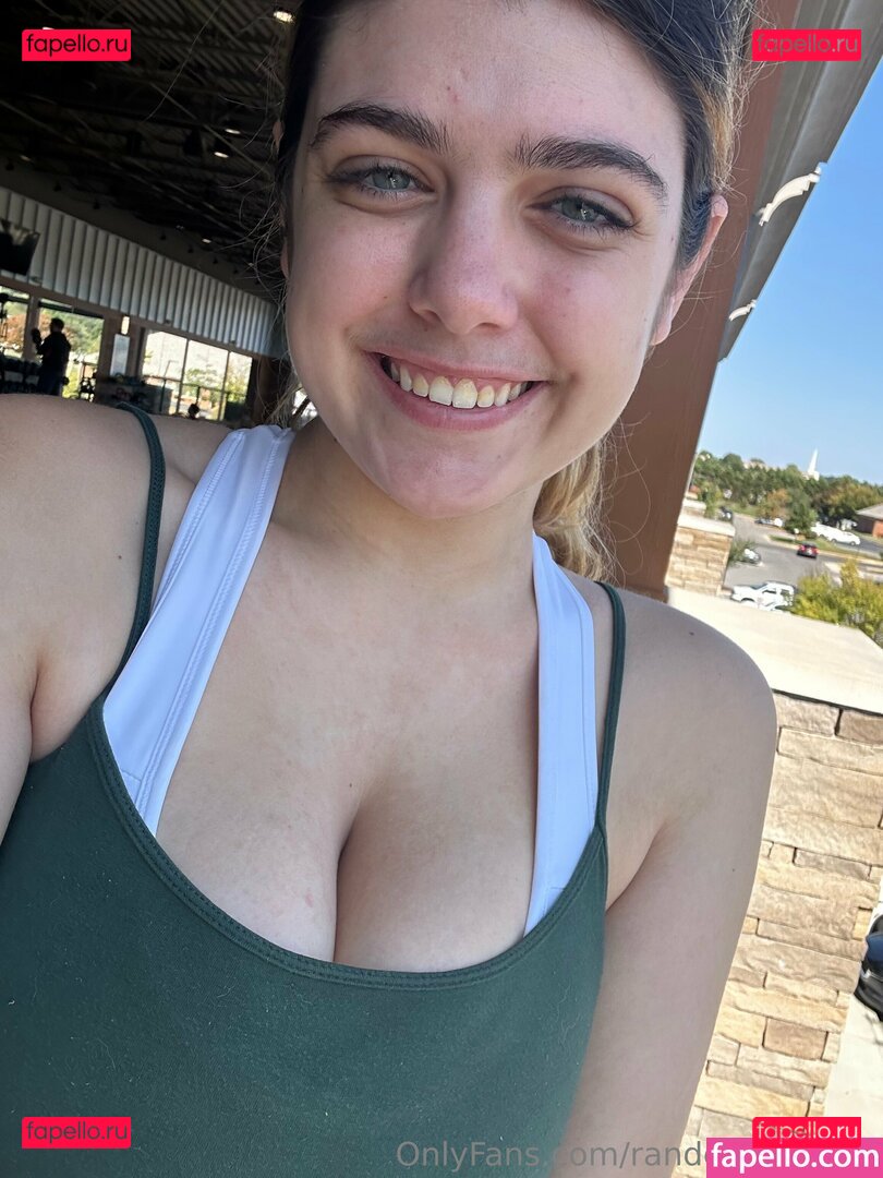 Alyssapear3 / Tok / randomzgames / randomzgamingnoodlez Onlyfans Photo Gallery 