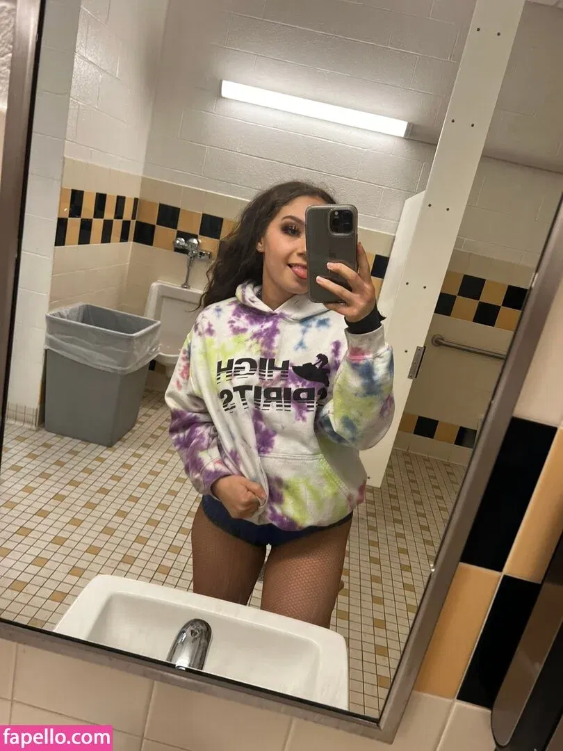 Skye Dolecki Onlyfans Photo Gallery 