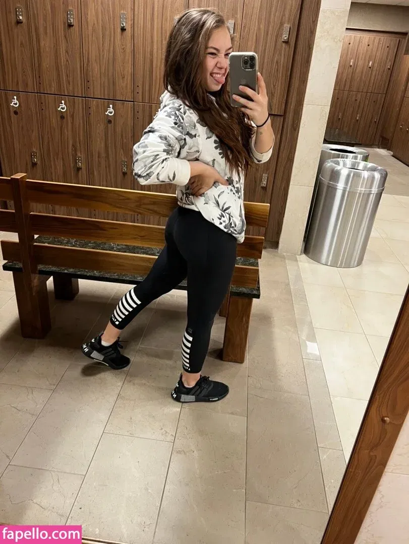 Skye Dolecki Onlyfans Photo Gallery 