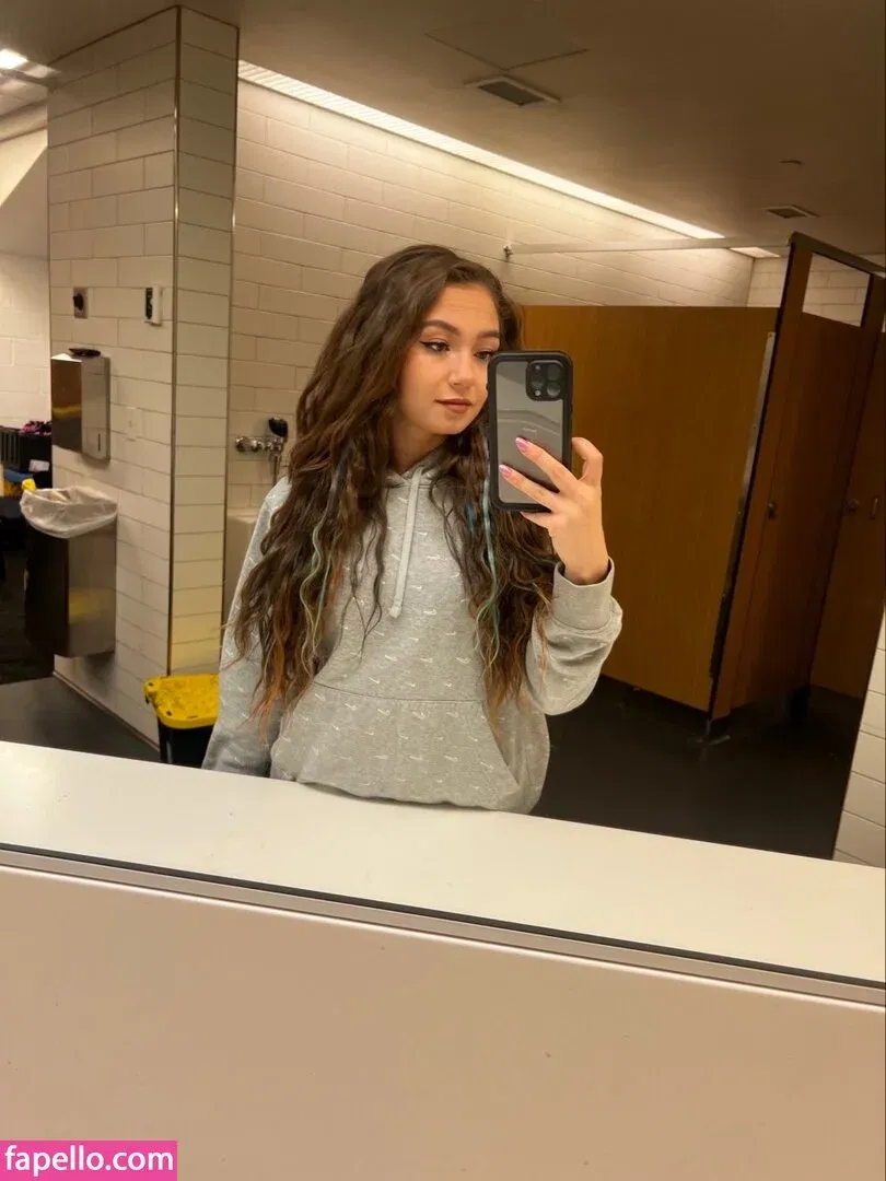 Skye Dolecki Onlyfans Photo Gallery 