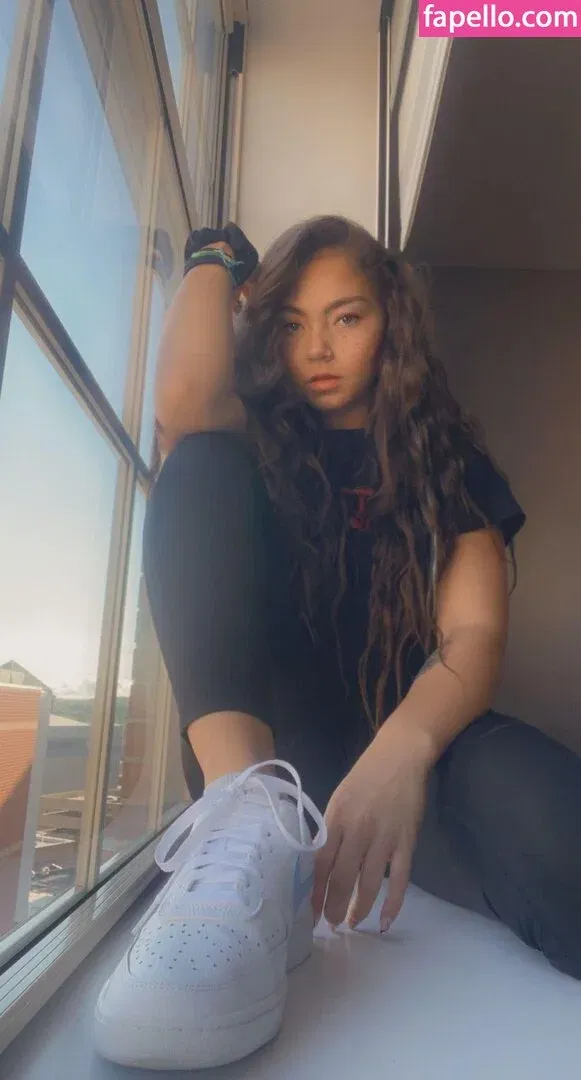 Skye Dolecki Onlyfans Photo Gallery 