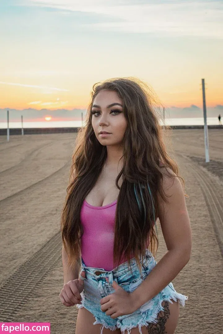 Skye Dolecki Onlyfans Photo Gallery 