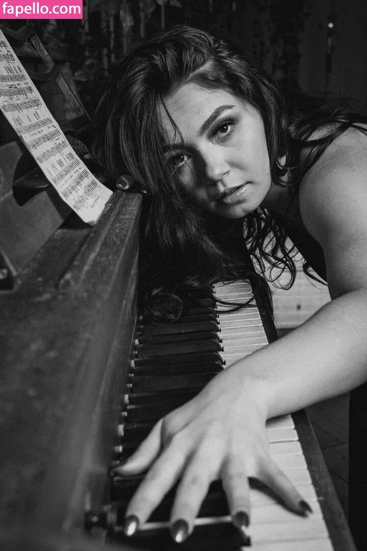 Skye Dolecki Onlyfans Photo Gallery 