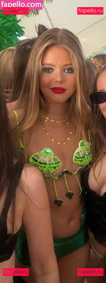 Lexi Hughes / lexnicolehughes / u162726201 Onlyfans Photo Gallery 