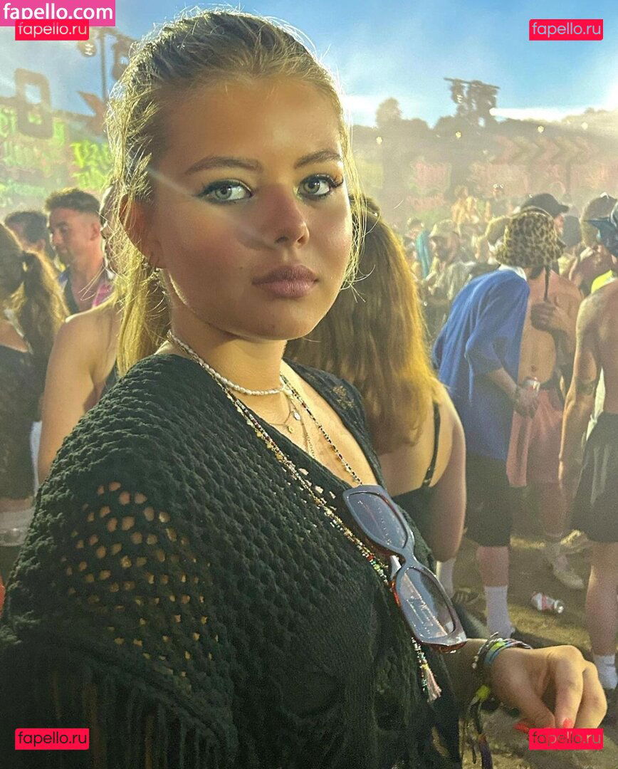 Lexi Hughes / lexnicolehughes / u162726201 Onlyfans Photo Gallery 