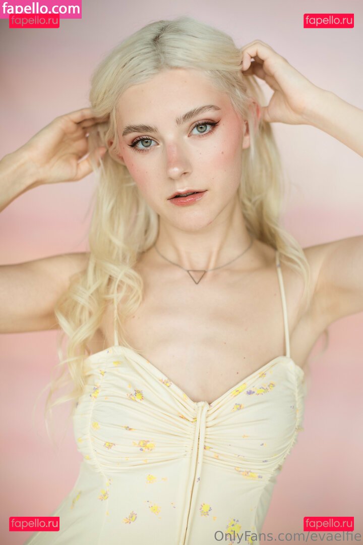 evaelfie / theevaelfie Onlyfans Photo Gallery 