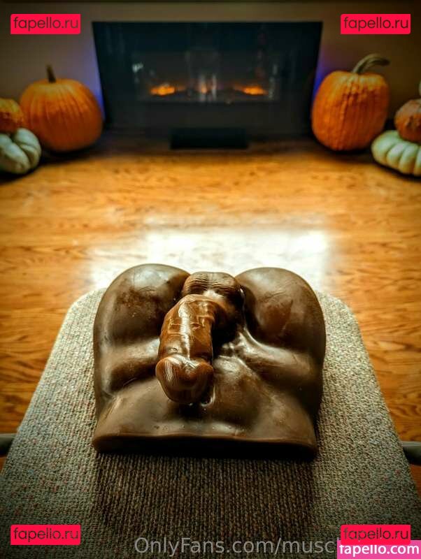 https: / ifbb_pro_yeo / musclegeisha Onlyfans Photo Gallery 