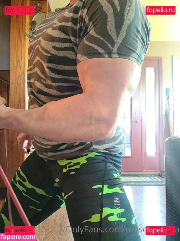 https: / ifbb_pro_yeo / musclegeisha Onlyfans Photo Gallery 