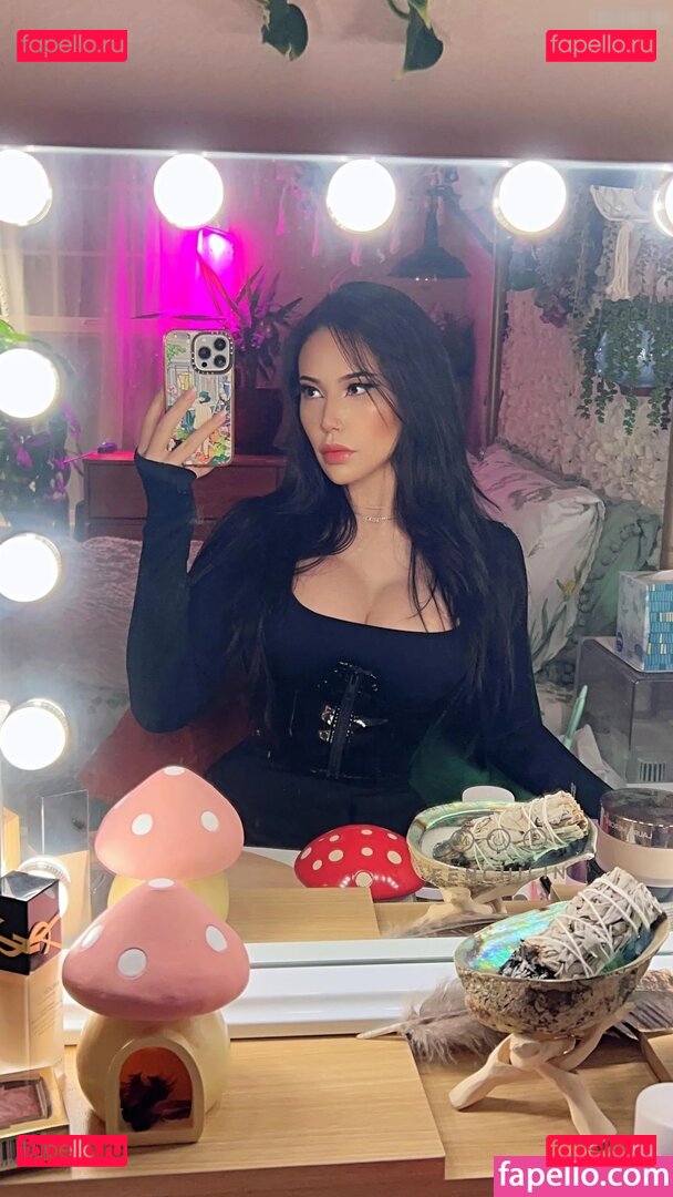 Felicia Vox / byefeliciavox / feliciavox Onlyfans Photo Gallery 