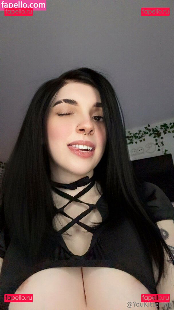 aykittenme / youkittenme Onlyfans Photo Gallery 