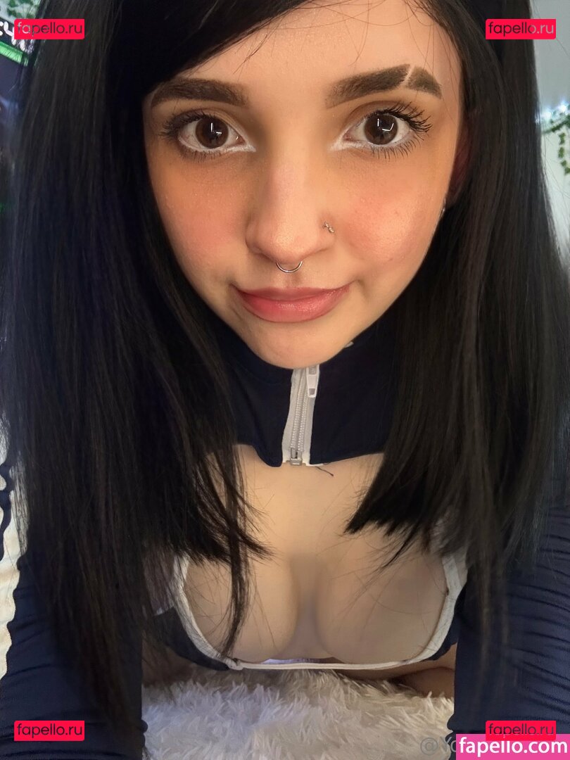 aykittenme / youkittenme Onlyfans Photo Gallery 