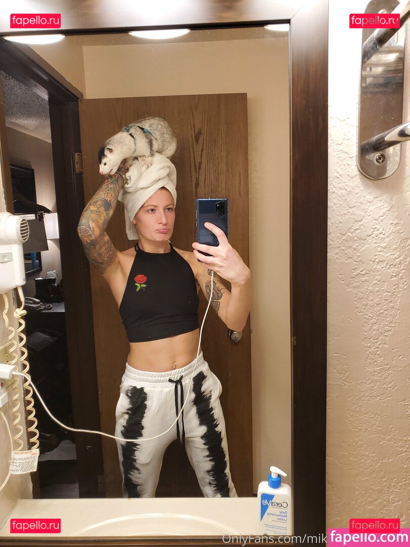 mikaylarainesfans / saveafox_rescue Onlyfans Photo Gallery 