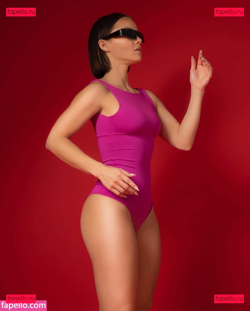 Nanette Nicole / nanetteorellana / nickinickita Onlyfans Photo Gallery 