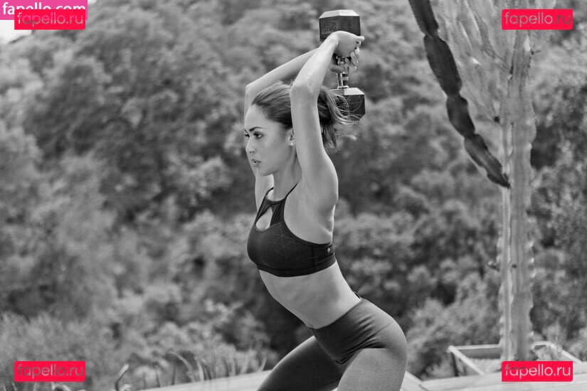 Lindsey Morgan / linzzmorgan Onlyfans Photo Gallery 