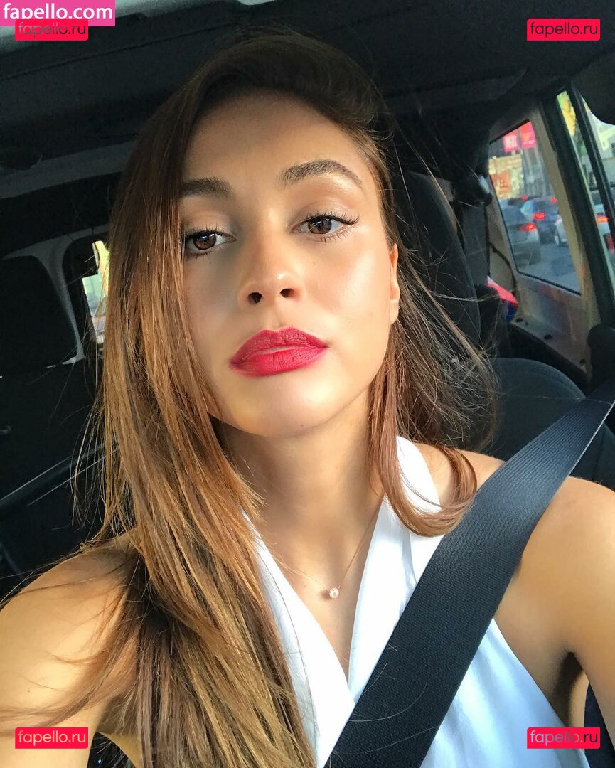 Lindsey Morgan / linzzmorgan Onlyfans Photo Gallery 