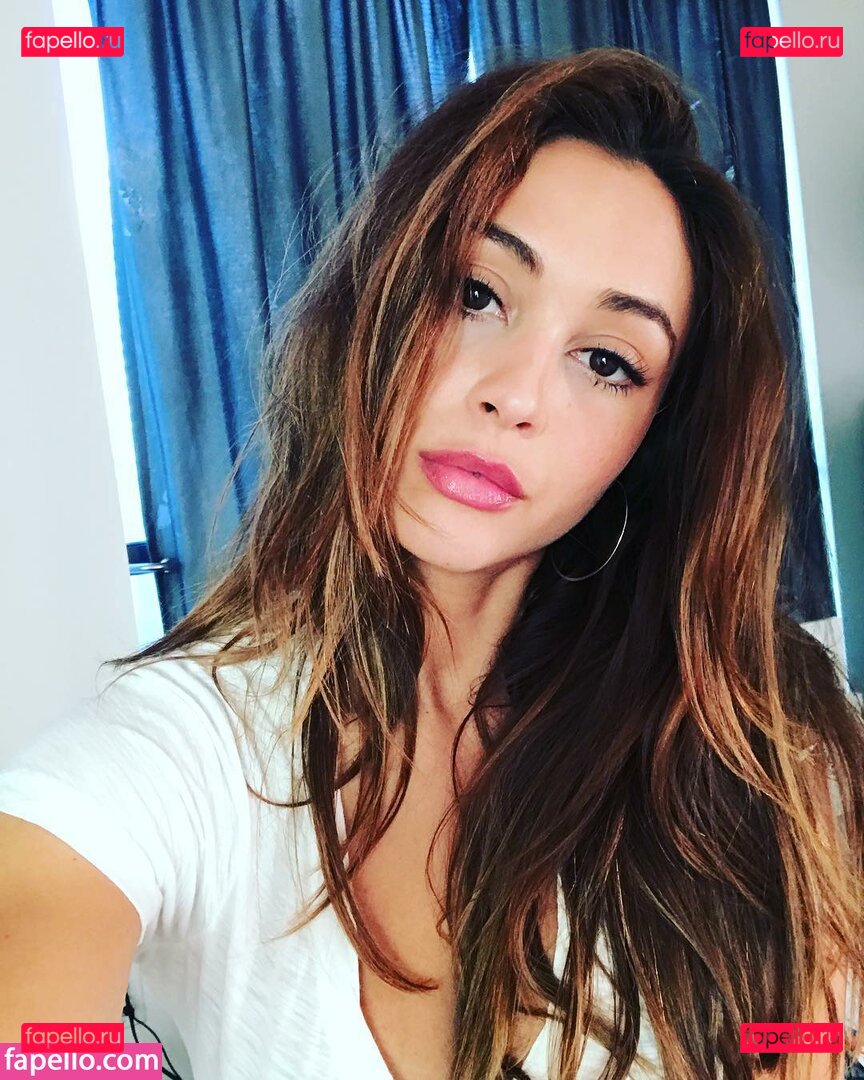 Lindsey Morgan / linzzmorgan Onlyfans Photo Gallery 