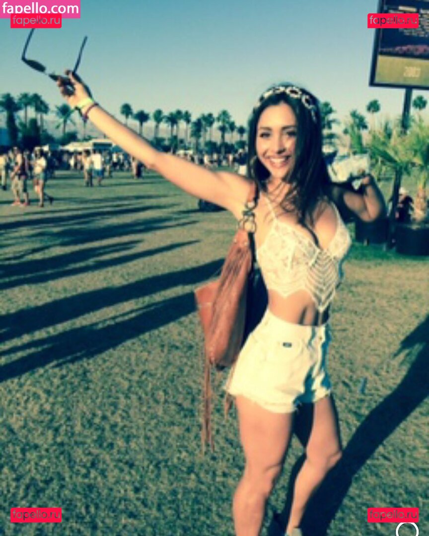 Lindsey Morgan / linzzmorgan Onlyfans Photo Gallery 