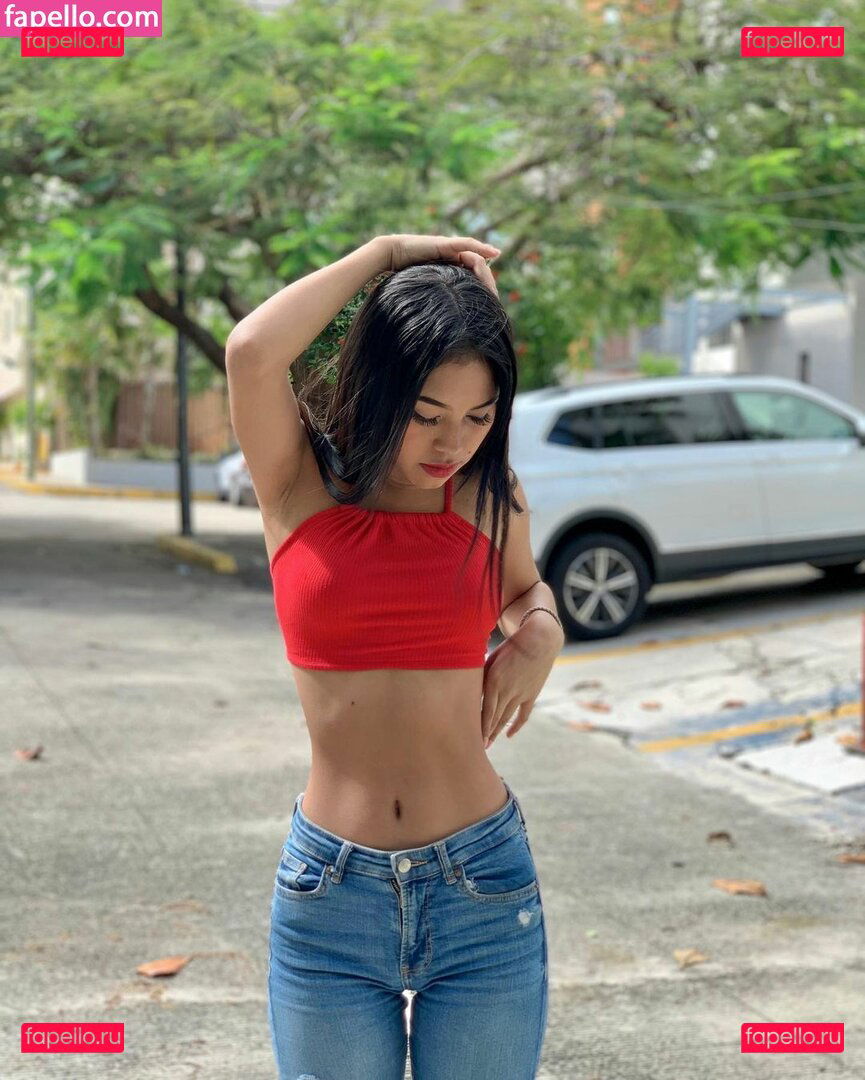 Yole Bae / https: / yolee_bae Onlyfans Photo Gallery 