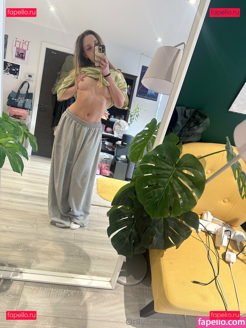 piri.io_ / piripremium Onlyfans Photo Gallery 