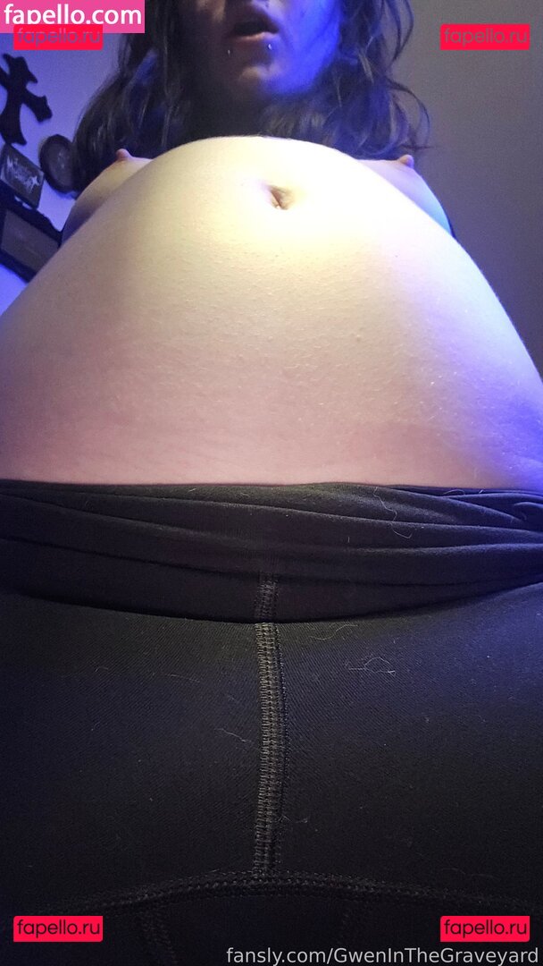 GwenInTheGraveyard / gwens.graveyard Onlyfans Photo Gallery 