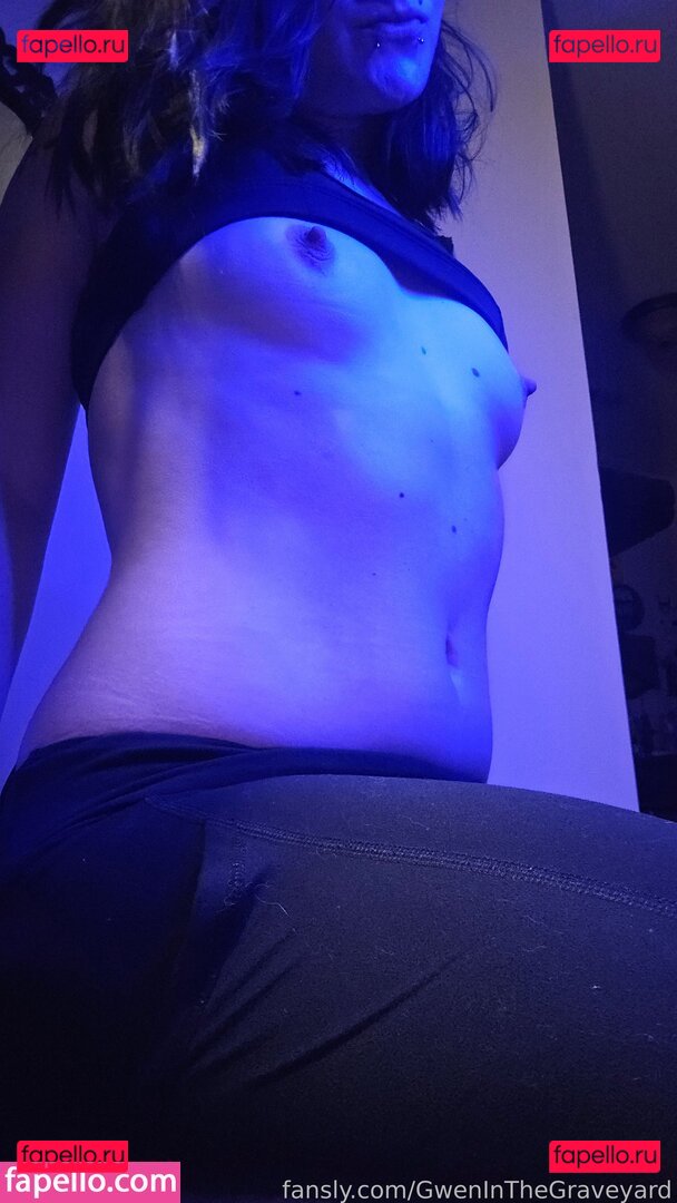 GwenInTheGraveyard / gwens.graveyard Onlyfans Photo Gallery 