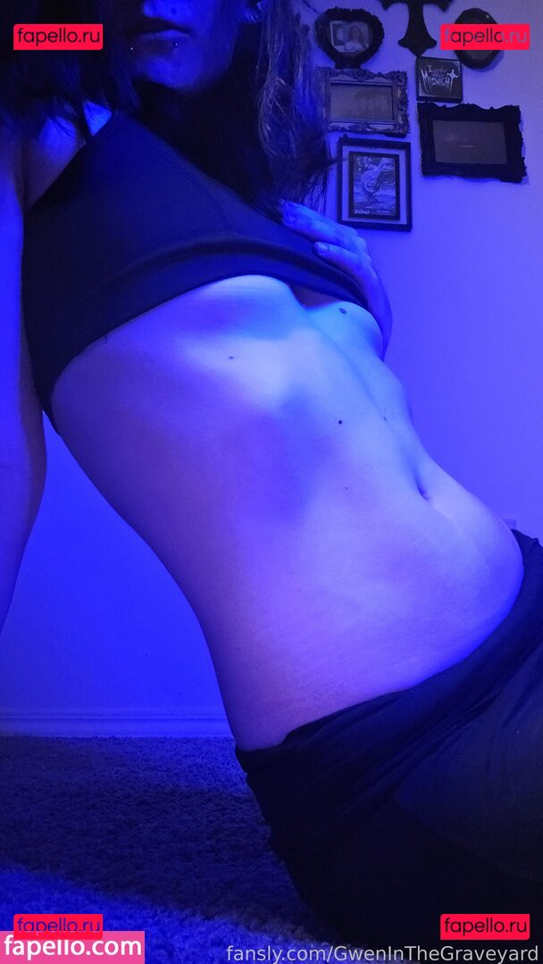 GwenInTheGraveyard / gwens.graveyard Onlyfans Photo Gallery 