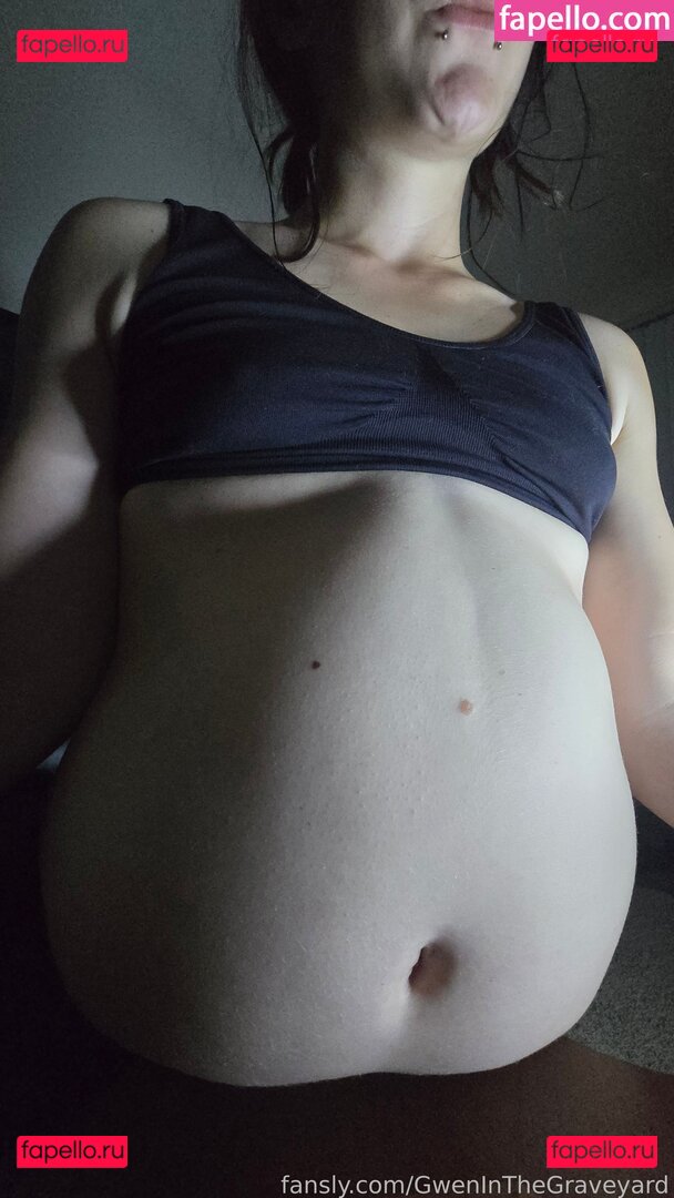 GwenInTheGraveyard / gwens.graveyard Onlyfans Photo Gallery 