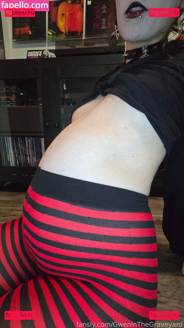 GwenInTheGraveyard / gwens.graveyard Onlyfans Photo Gallery 