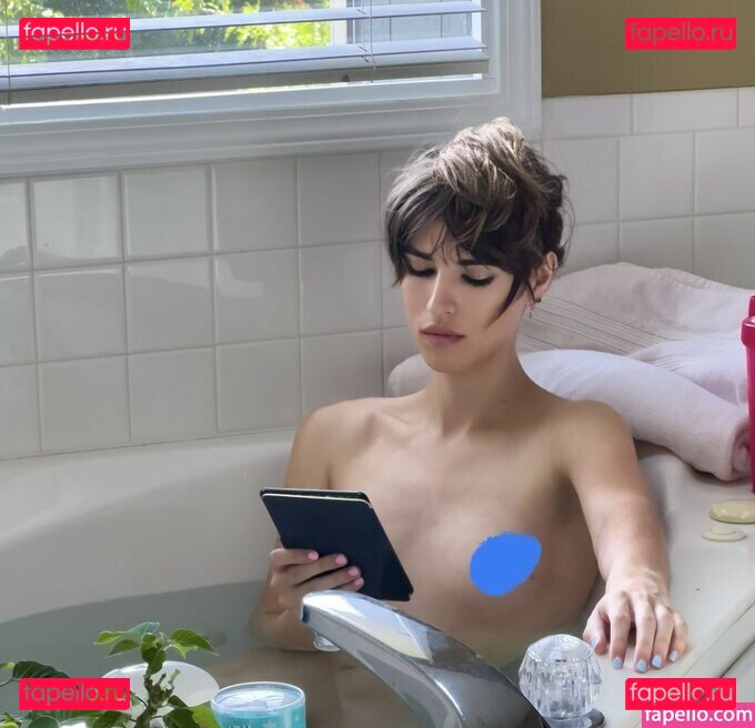 Soli Solstice / https: / solisolstice Onlyfans Photo Gallery 