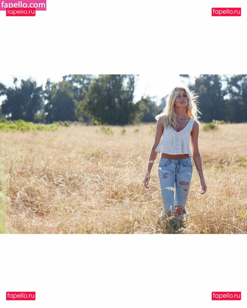 Katherine McNamara / kat.mcnamara Onlyfans Photo Gallery 