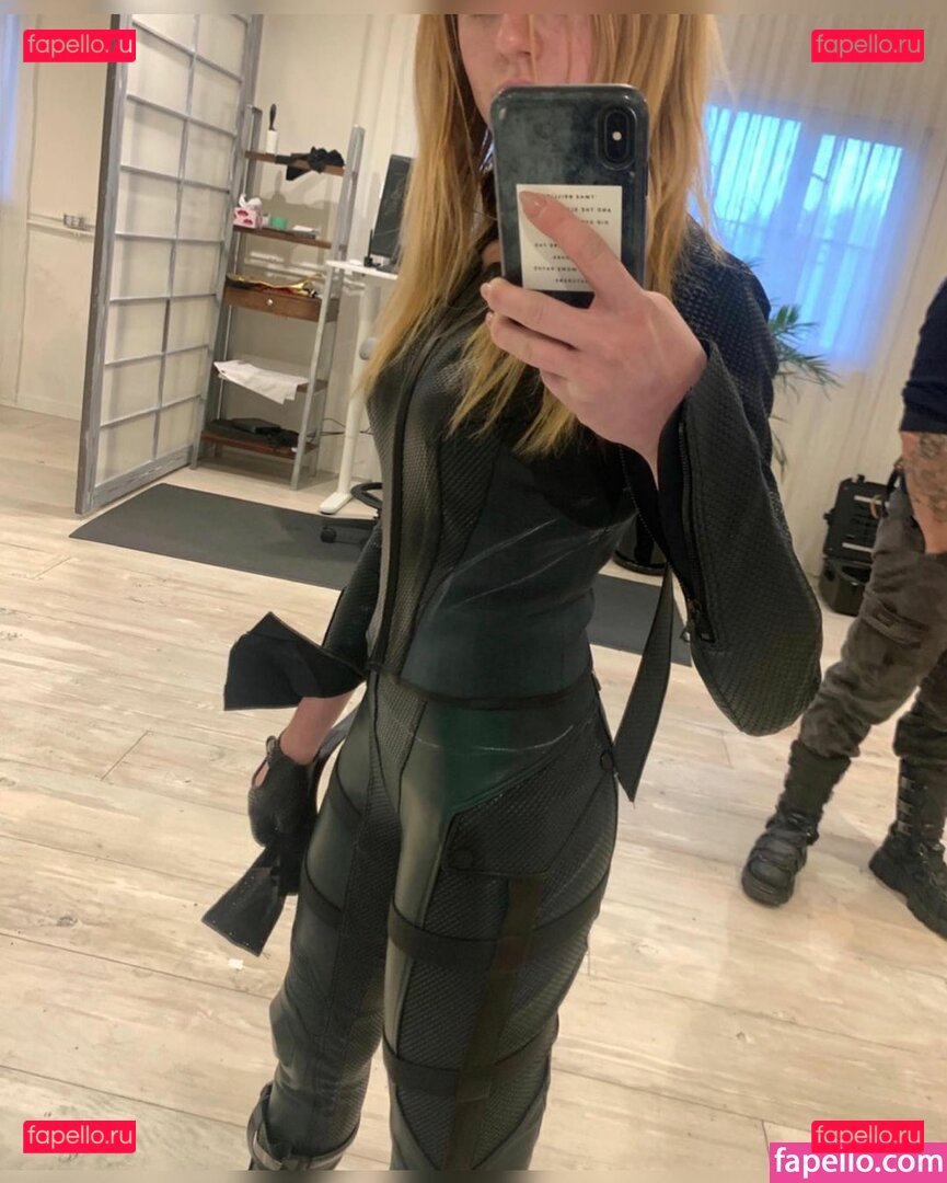 Katherine McNamara / kat.mcnamara Onlyfans Photo Gallery 