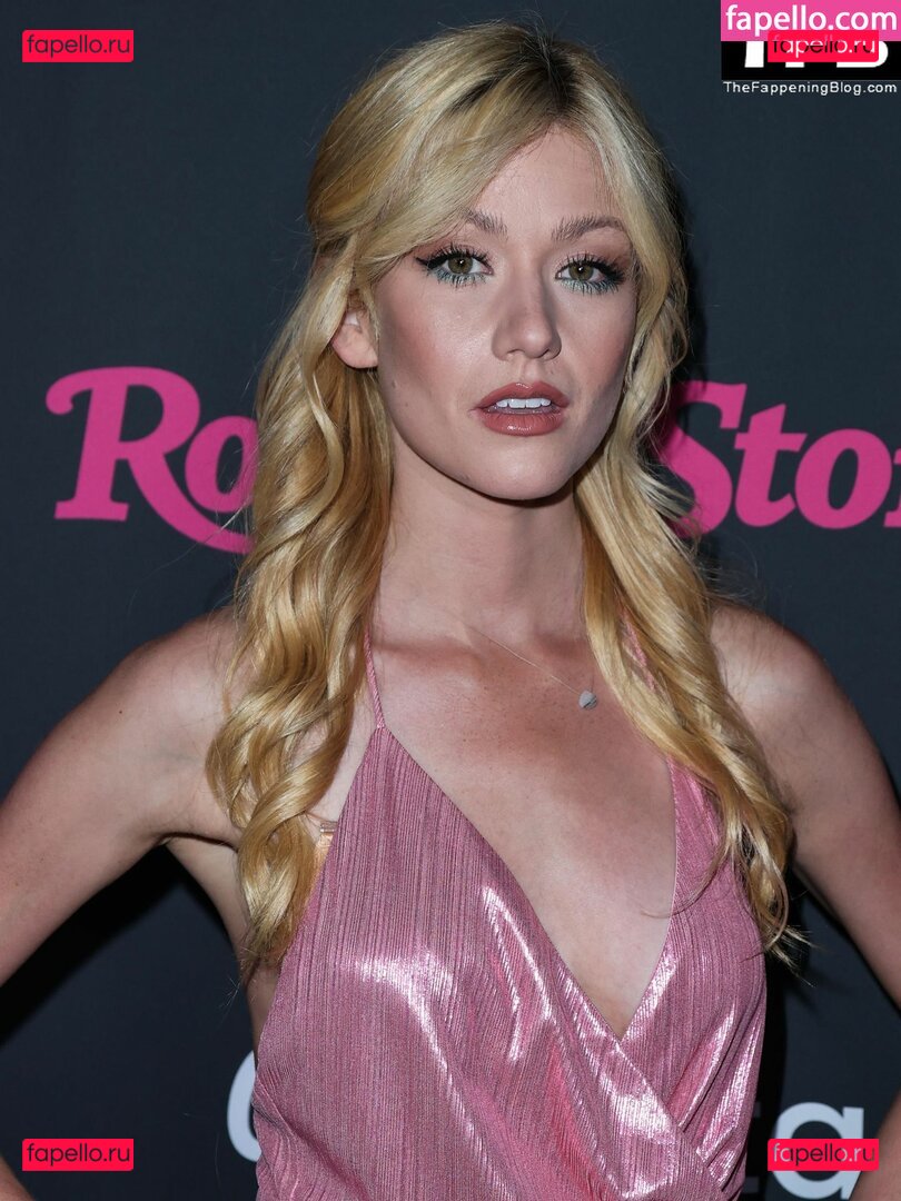 Katherine McNamara / kat.mcnamara Onlyfans Photo Gallery 