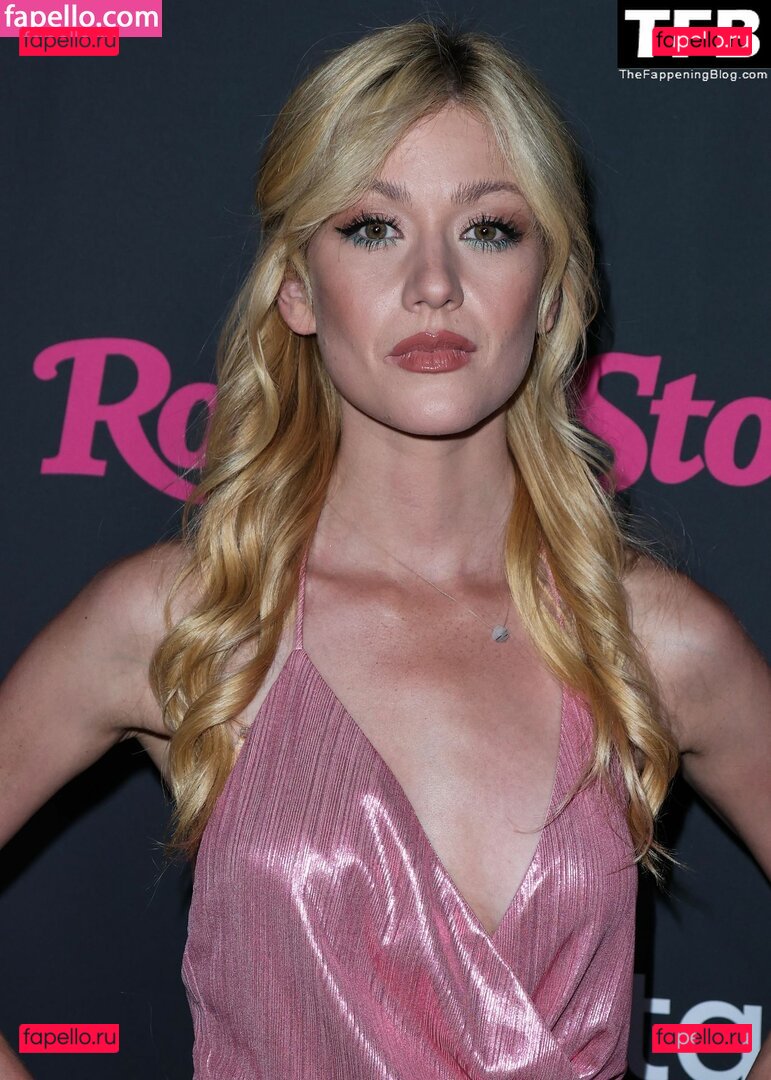 Katherine McNamara / kat.mcnamara Onlyfans Photo Gallery 