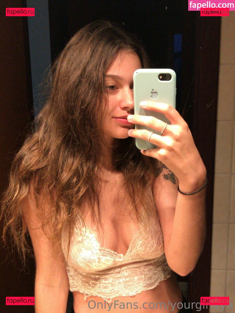 hey.imaya / yourgirlaya Onlyfans Photo Gallery 