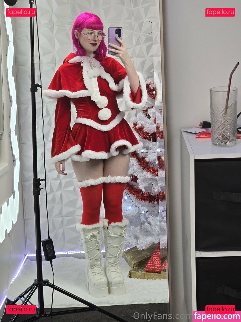 pinipy / pinipyfree Onlyfans Photo Gallery 