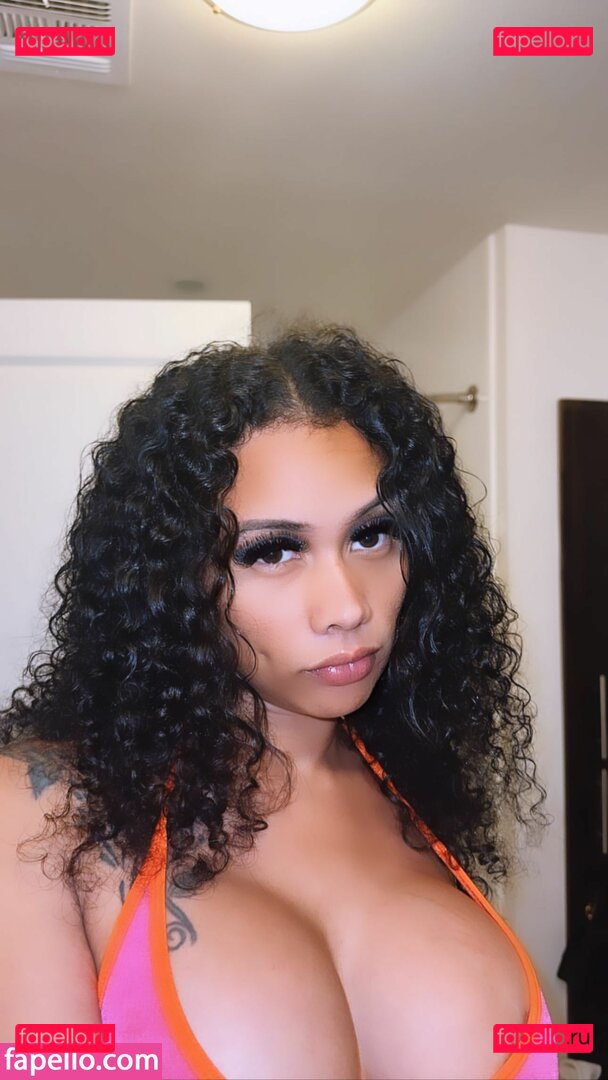 JAZZYMOtheISSUE / jasminheaney / jazzymotheissuee Onlyfans Photo Gallery 