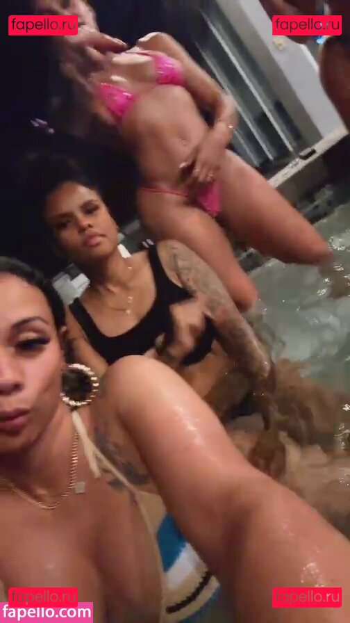 JAZZYMOtheISSUE / jasminheaney / jazzymotheissuee Onlyfans Photo Gallery 