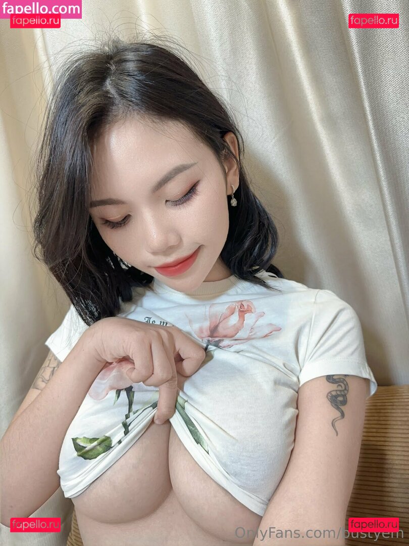 bustyem / bustyema_of Onlyfans Photo Gallery 